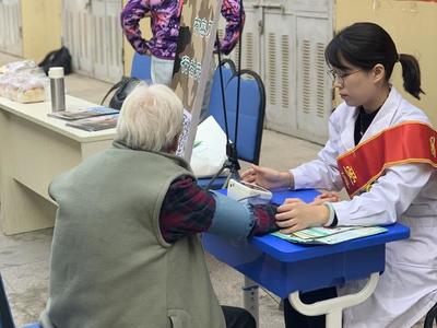 黨建服務零距離，敦化路街道舉辦家門口的便民志愿服務大集